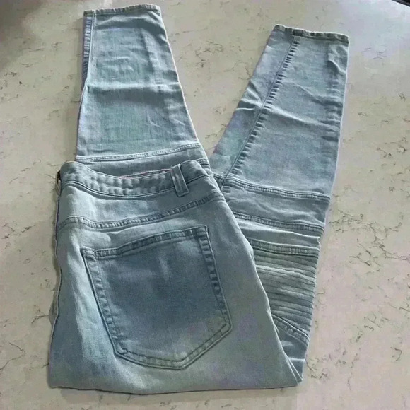 Men's Forever 21 Jeans - Picture 12 of 12